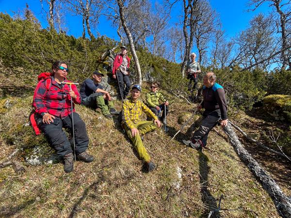 Deltakere på kurs i samisk arkeologi og letemetodikk.